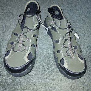 Men’s Sandals water style size 11 new